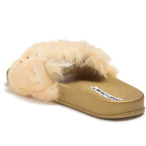 Chase & Chloe Furry Faux Fur Slides - Picture 2 of 7